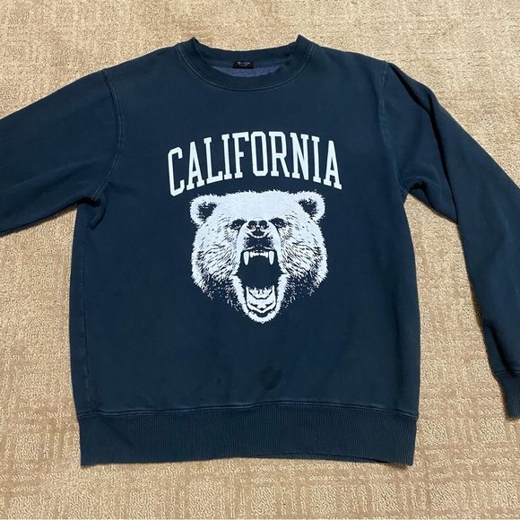 {Brandy Melville | John Galt} California Navy Graphic Crew Neck Sweatshirt - Picture 2 of 16